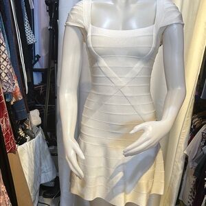 Herve Leger  "MAKAYLA" Elegant  Bandage Dress COLOR ALABASTER